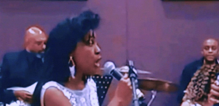 Gallery photo 10 of Lola Batiste