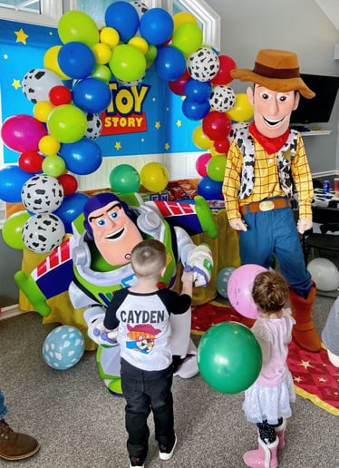 Gallery photo 28 of Confetti Pop Entertainment