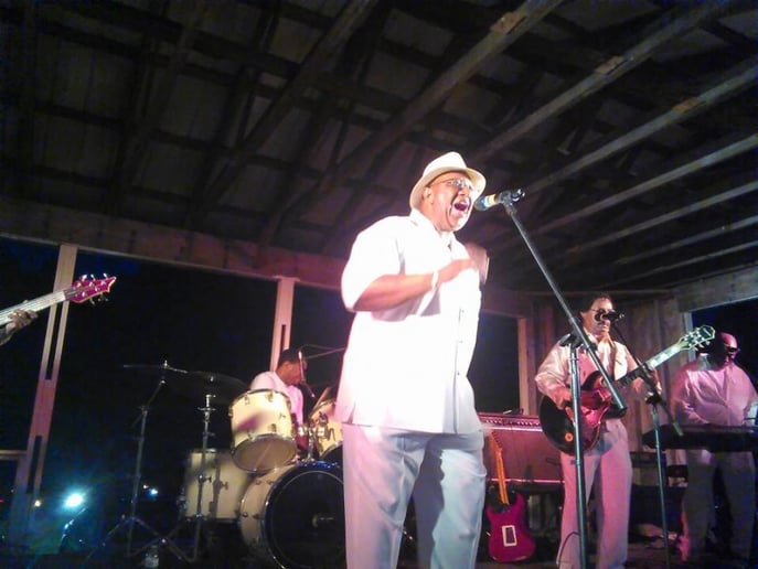 Gallery photo 9 of Lonne G