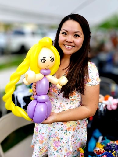 Gallery photo 2 of Look! Balloons!