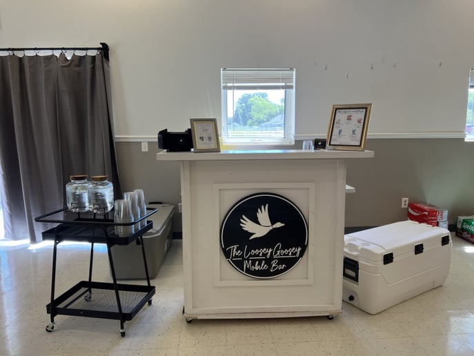 Gallery photo 6 of Loosey Goosey Mobile Bar