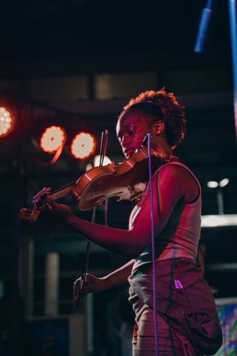 Gallery photo 3 of Loren Plays Violin