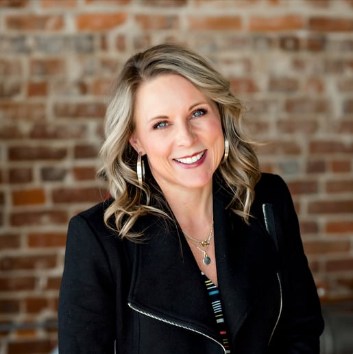Gallery photo 9 of Lori Robertson