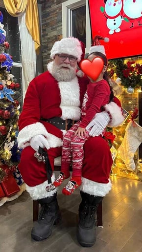 Gallery photo 2 of Calgary's Premier Santa Claus