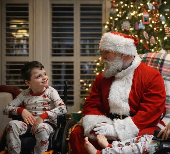 Gallery photo 4 of Calgary's Premier Santa Claus