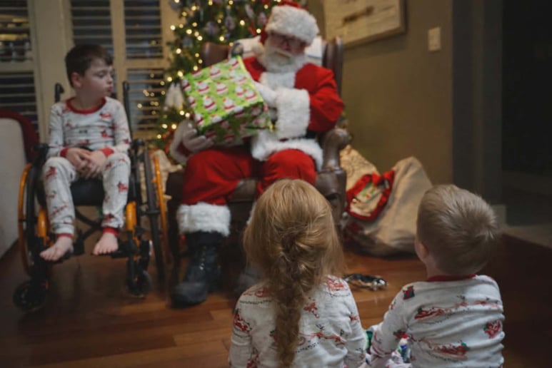 Gallery photo 5 of Calgary's Premier Santa Claus