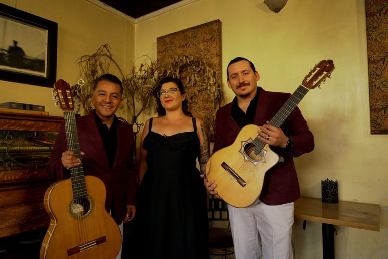 Gallery photo 3 of Los Rebeldes Romanticos
