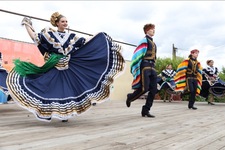 Gallery photo 1 of Los Vaqueros de Laton