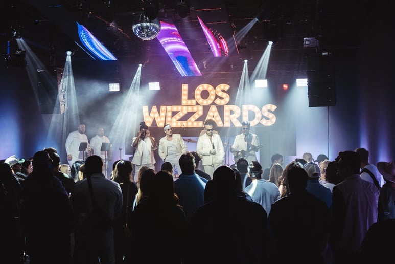 Gallery photo 1 of Los Wizzards