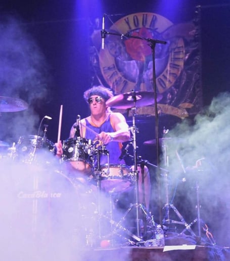 Gallery photo 5 of Lose Your Illusion