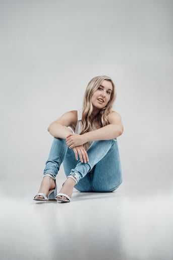 Gallery photo 1 of Lost Blonde