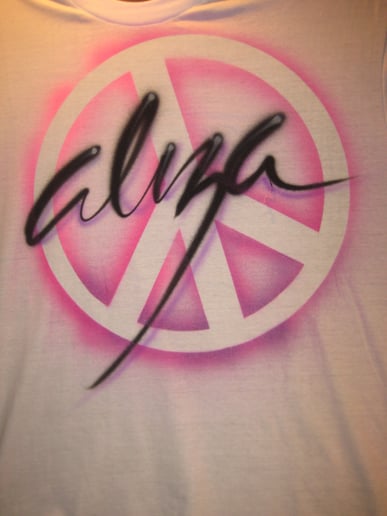 Gallery photo 1 of Loud N Wild Vegas Airbrush