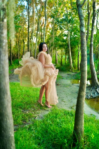 Gallery photo 5 of Louie Bee Shoots