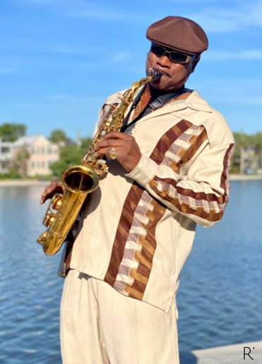 Gallery photo 2 of Louie D. Experience (Sax Solos & Vocals)
