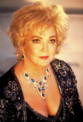 Gallery photo 3 of Louise Gallagher as Elizabeth Taylor