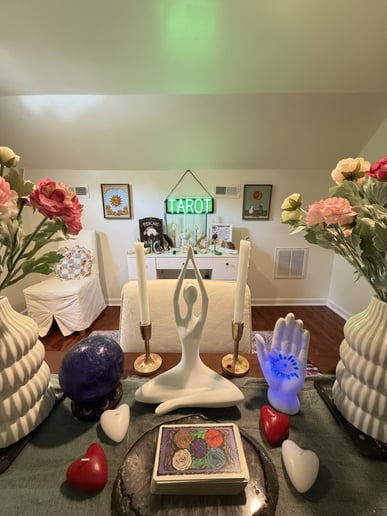 Gallery photo 8 of Love and Tarot