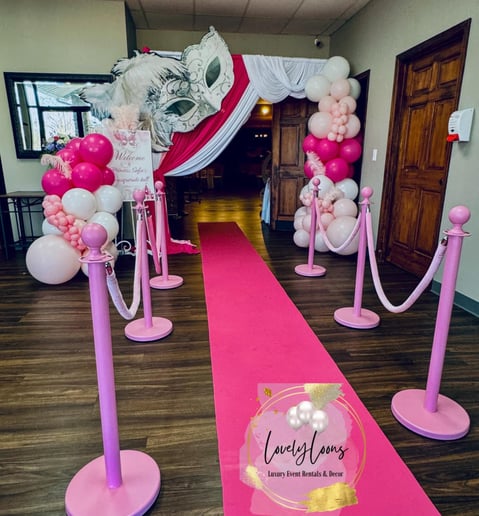 Gallery photo 1 of Lovelyloons Luxury Event Rentals and Decor