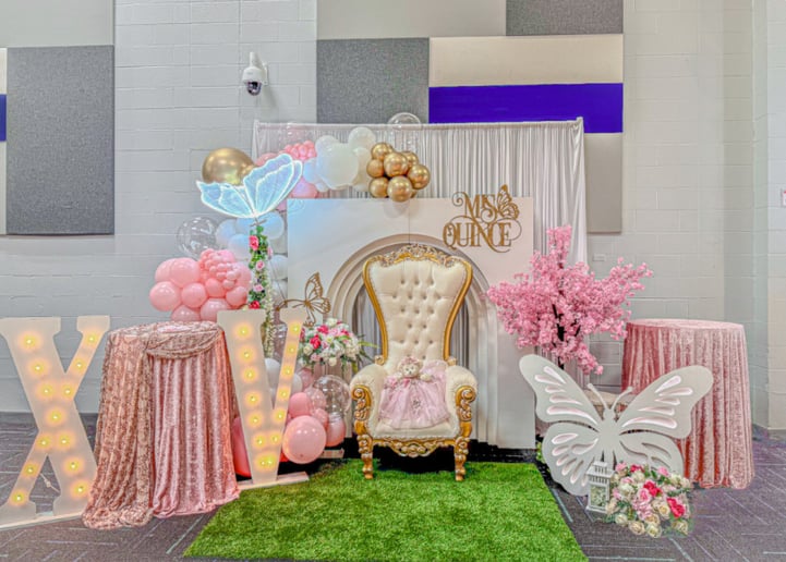 Gallery photo 8 of Lovelyloons Luxury Event Rentals and Decor