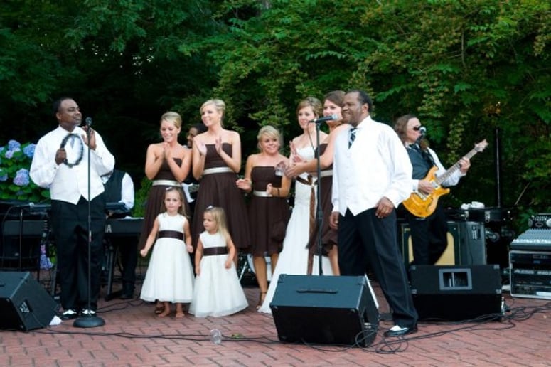Gallery photo 32 of Love, Peace & Happiness Band
