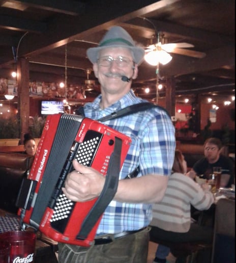 Gallery photo 3 of Larry Roberts Entertainment