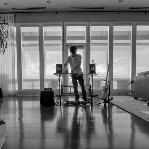 Gallery photo 5 of Lucid Vision / DJ Roadhouse