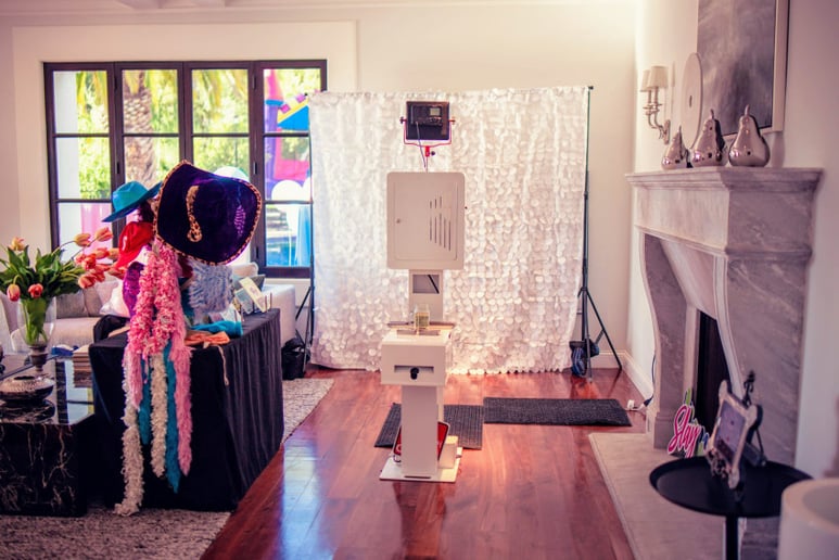 Gallery photo 1 of Lucky Frog Photo Booth