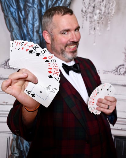 Gallery photo 2 of Lucky Luke, Magician
