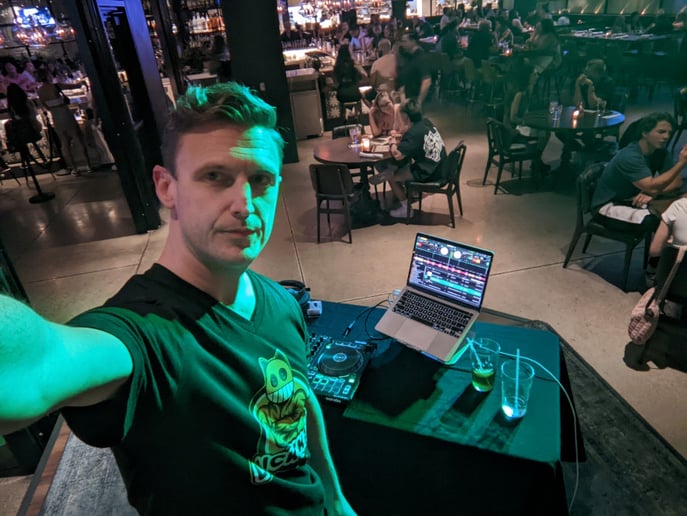 Gallery photo 5 of DJ / Electronic Music Producer