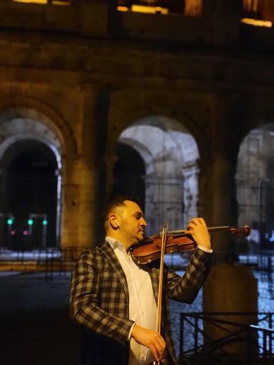 Gallery photo 5 of Luigi Nicolae