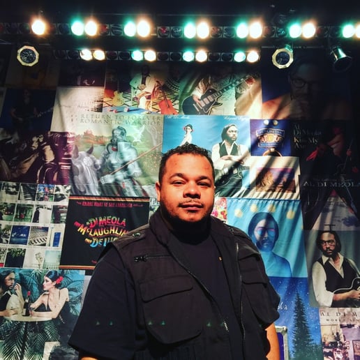 Gallery photo 6 of Luis Alicea