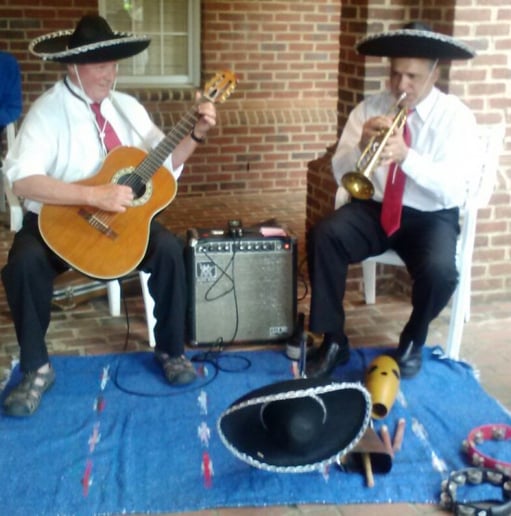 Gallery photo 5 of Los Amigos Music