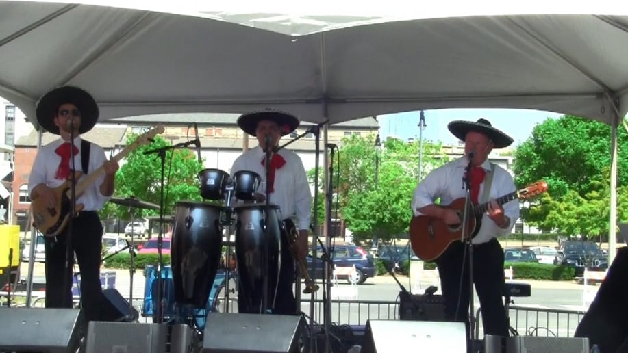 Gallery photo 1 of Los Amigos Music