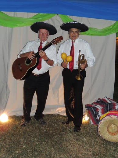 Gallery photo 17 of Los Amigos Music