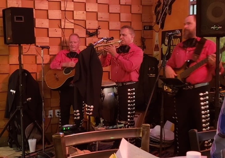 Gallery photo 28 of Los Amigos Music