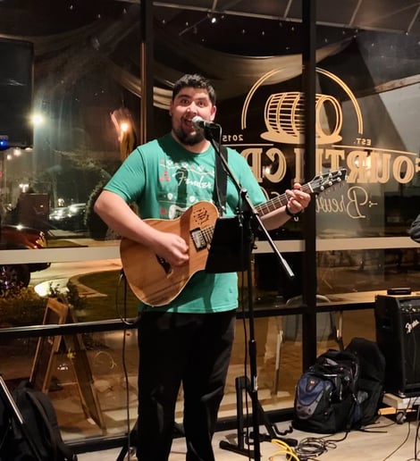 Gallery photo 2 of Luke Barnette Music