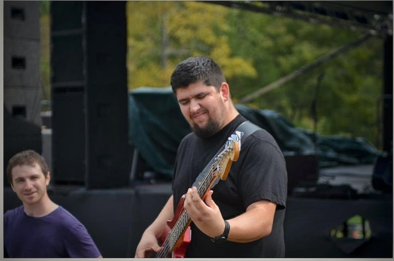 Gallery photo 3 of Luke Barnette Music