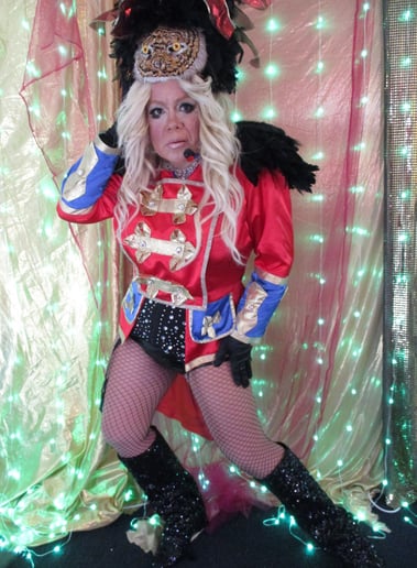Gallery photo 4 of Lulu Britney Gloria Trevi Gaga - A One Of A Kind Show