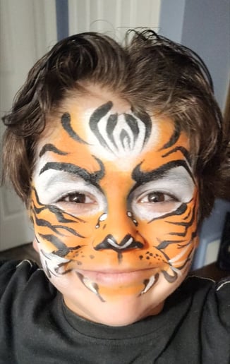 Gallery photo 4 of Luminous Face Paints!
