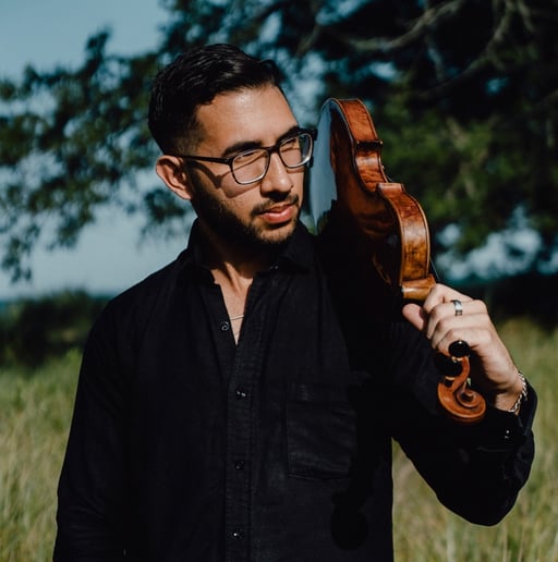 Gallery photo 2 of Violino Cantata by Carlos Chacon