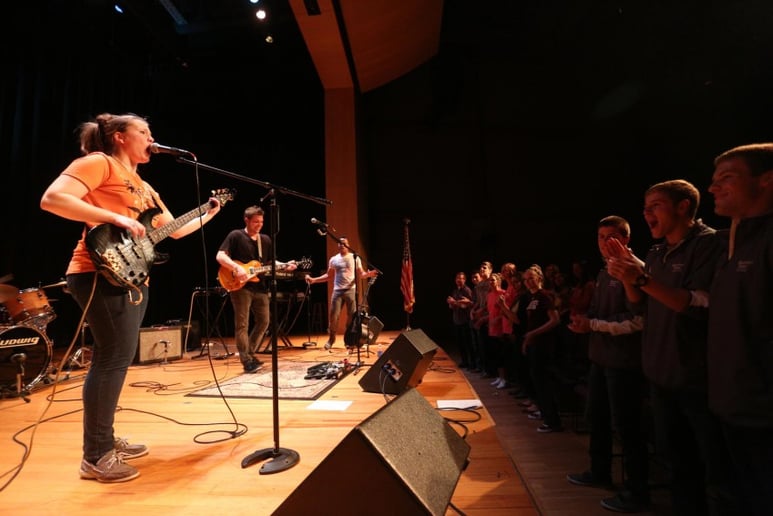Gallery photo 3 of Luna Jamboree