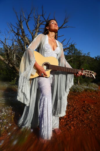 Gallery photo 1 of Luna Ra Starshine
