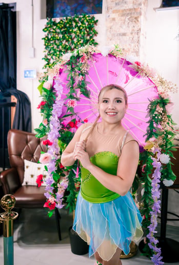 Gallery photo 1 of Luna Sky Dance