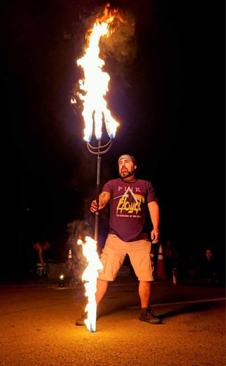 Gallery photo 2 of Lunar Pyros