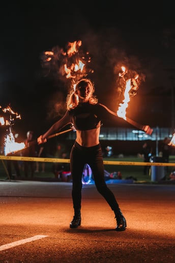 Gallery photo 3 of Lunar Pyros