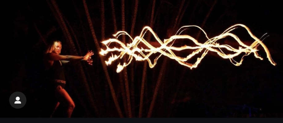 Gallery photo 4 of Lush Light