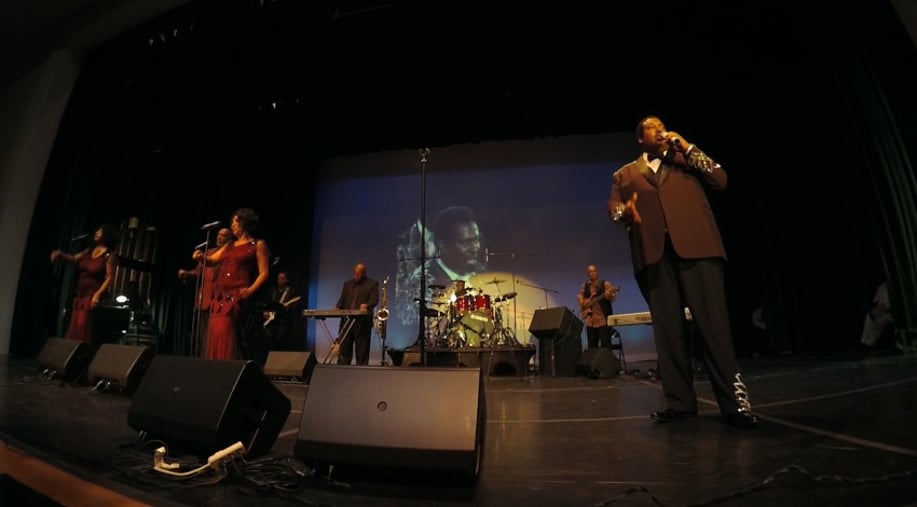 Gallery photo 2 of Luther Vandross Tribute Band w Big Zack