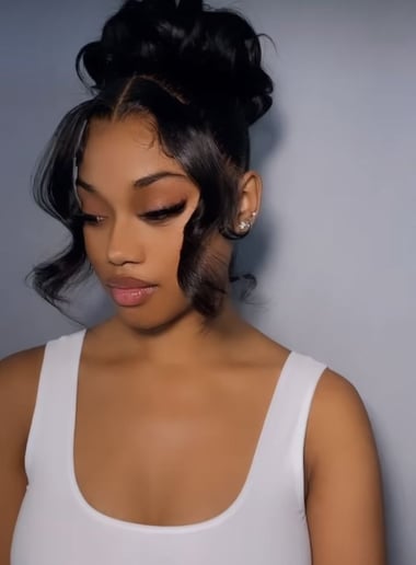 Gallery photo 1 of Luxurious Looks by Lydia