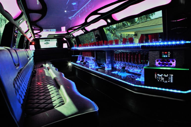 Gallery photo 3 of Luxury Limousines