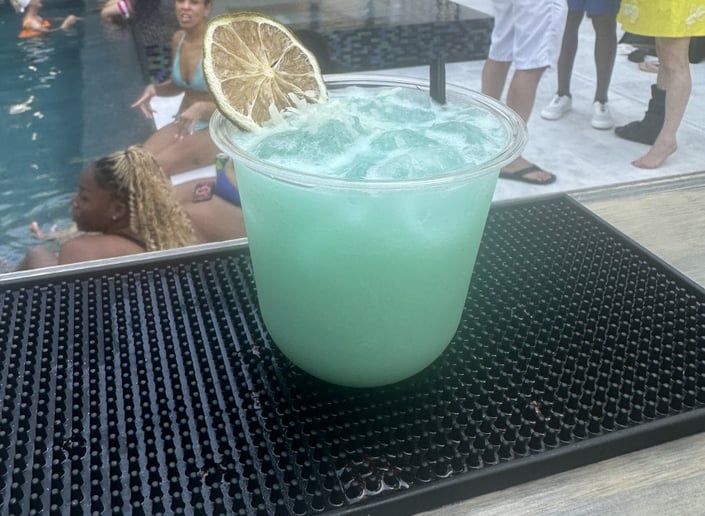 Gallery photo 4 of Luxury Mobile Bartenders