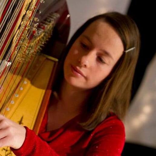 Gallery photo 2 of Lydia Haywood, Harpist